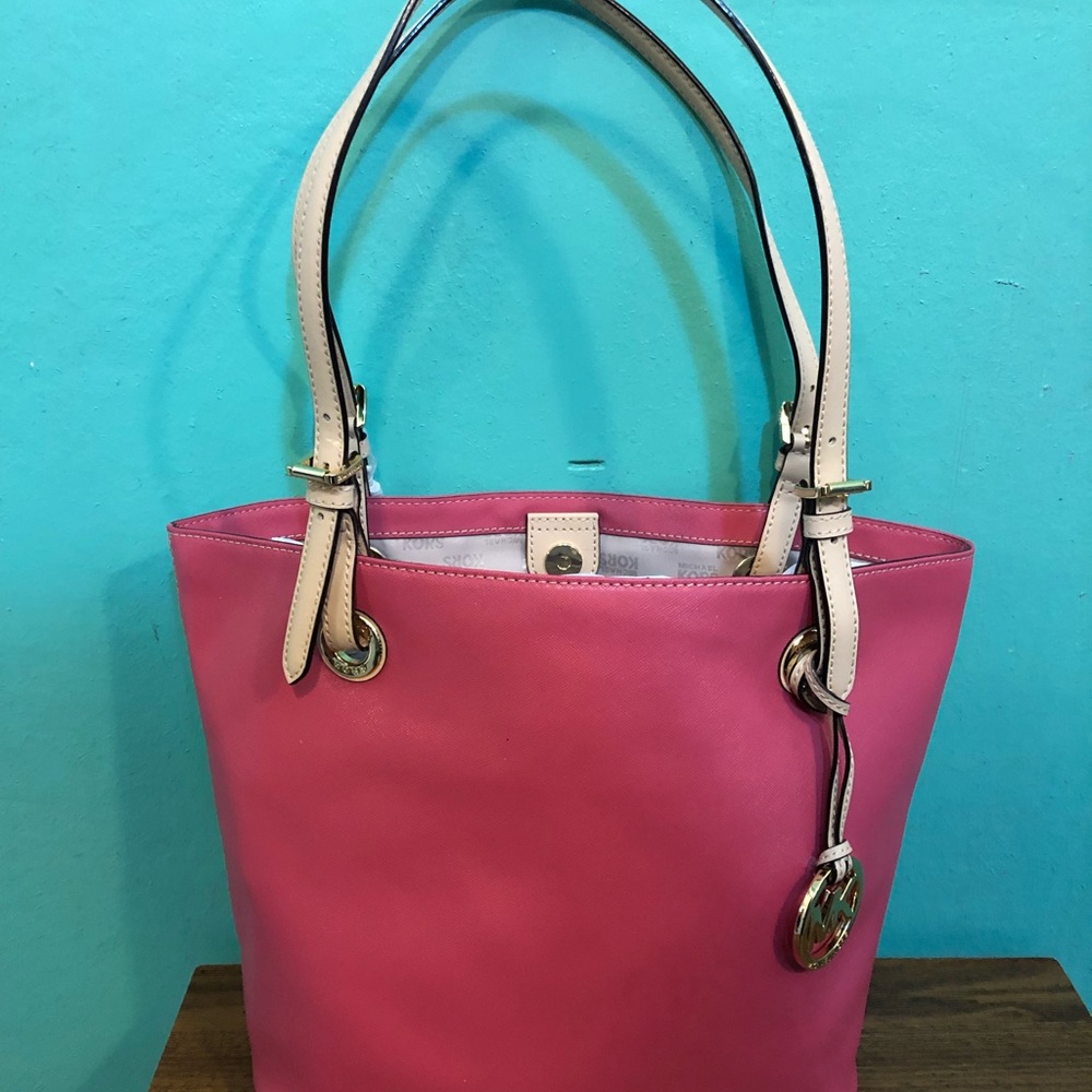Michael Kors Jet Set Tote Bag NWT